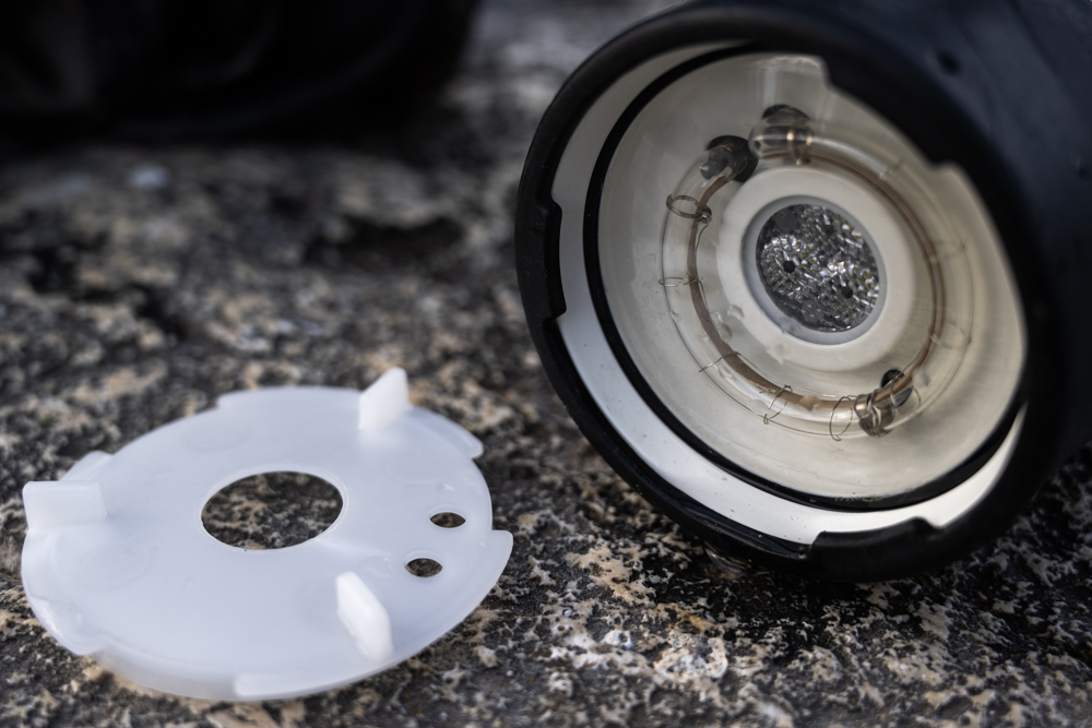 Die Ikelite-Blitze mit abnehmbaren Diffusor.