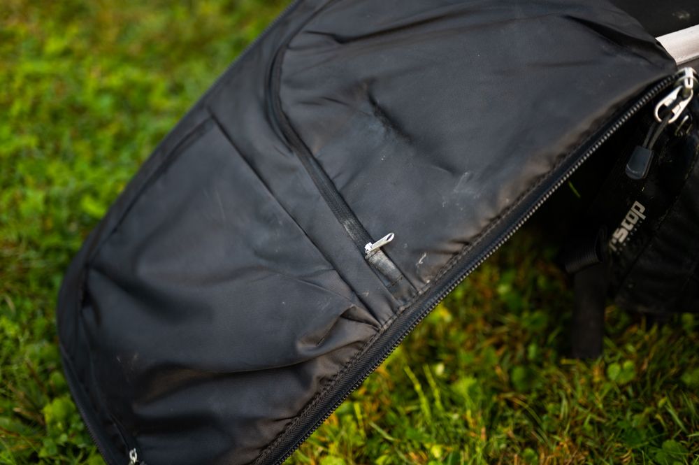 Die Innenseite des Rückenpanels.