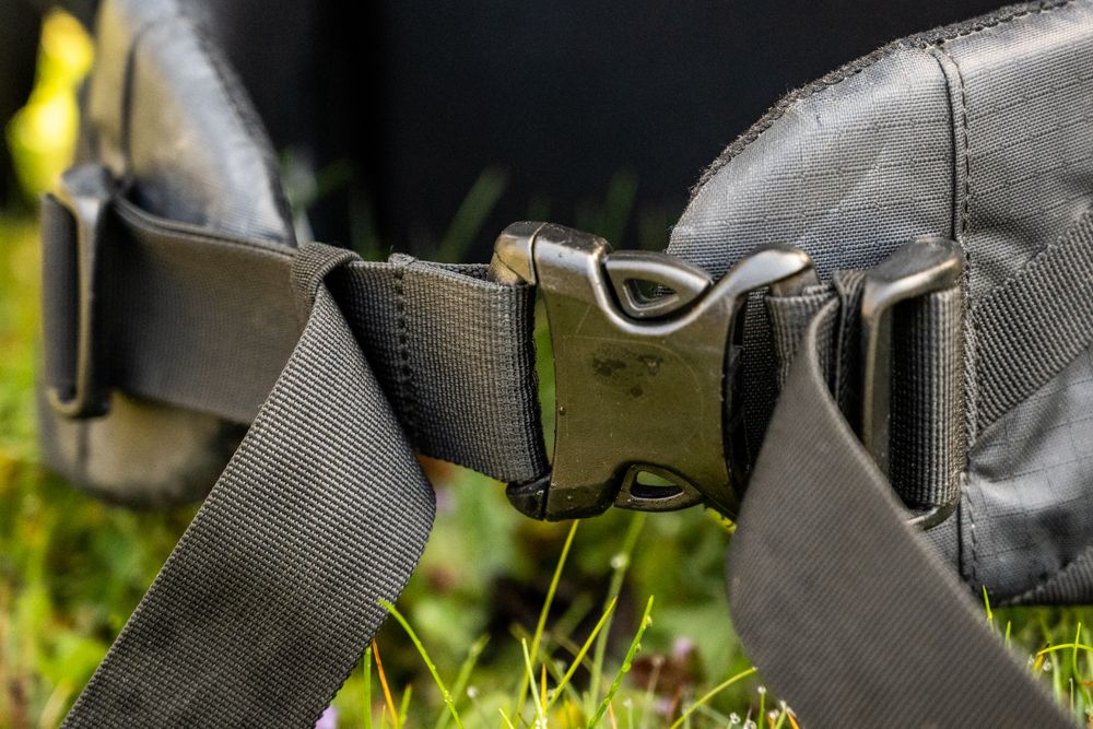 Der f-stop Shinn mit geöffnetem Rückenpanel.