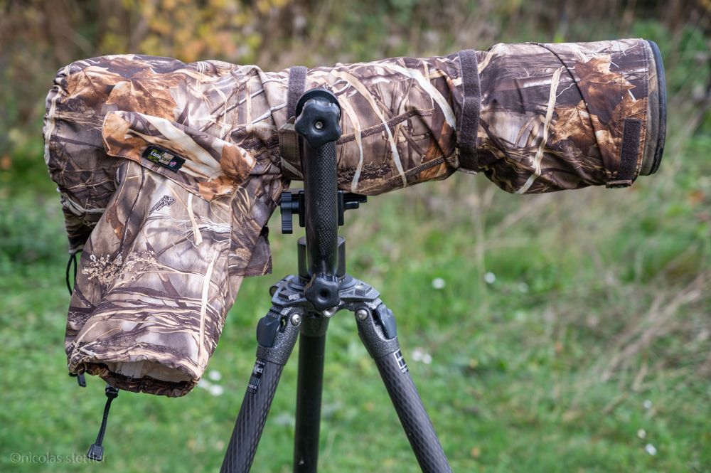 Der RainCoat von Lenscoat schützt die Kamera vor Regen, Schnee und Hagel.