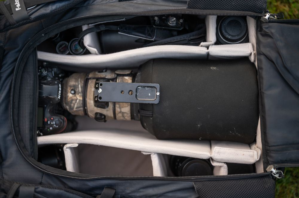 Das innere des f-stop Shinn mit geöffnetem Rückenpanel. Aufteilung der ICU für Tierfotografen.
